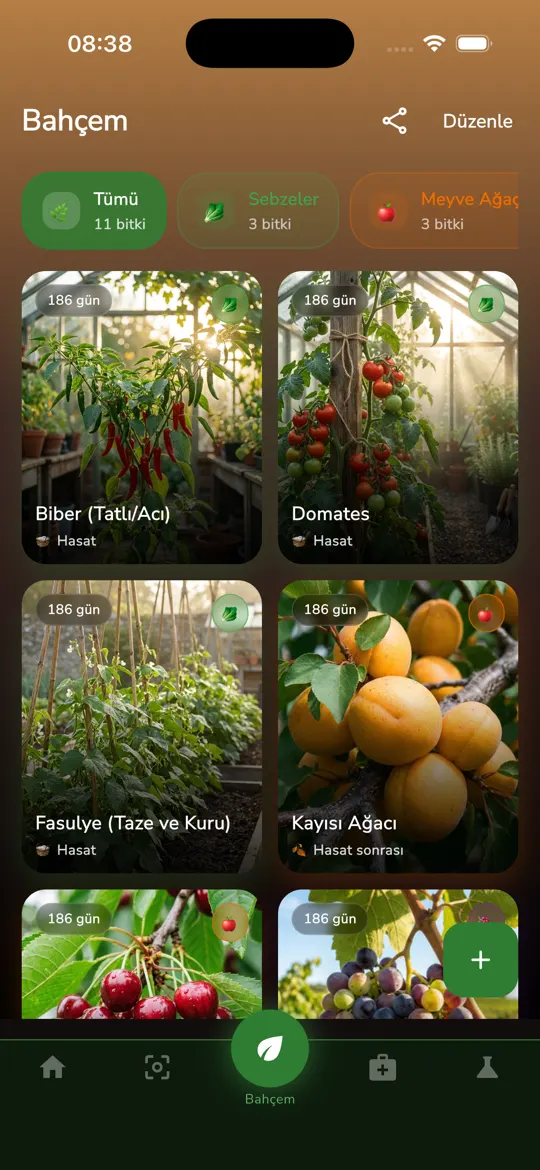 My Garden screen in the Tarım Rehberi app: pepper, tomato, bean and apricot cards